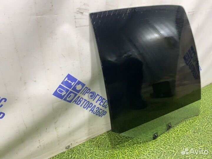 Стекло двери заднее правое Renault Symbol седан