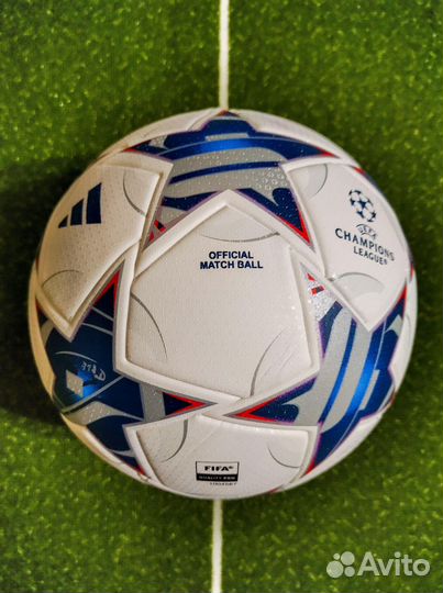 Футбольный мяч Adidas Champions League 2024