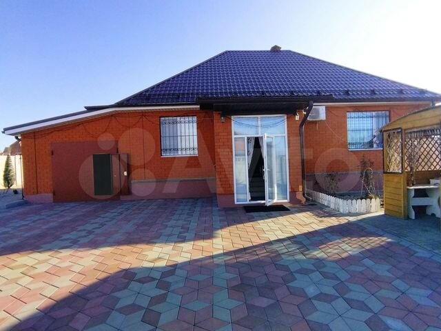 Дом 215 м² на участке 12,7 сот.