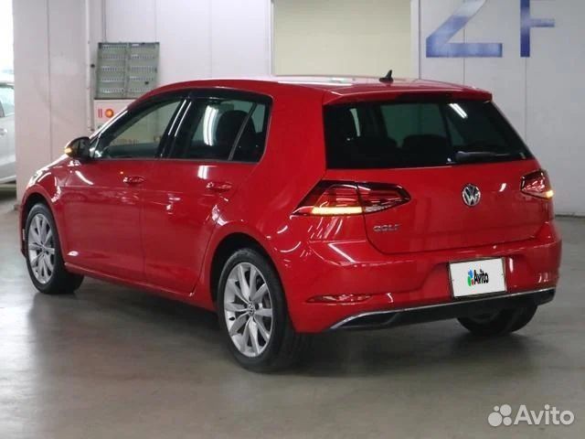 Volkswagen Golf 1.8 AT, 2018, 31 000 км