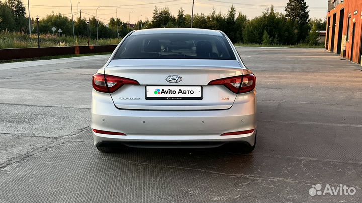 Hyundai Sonata 2.0 AT, 2017, 200 000 км