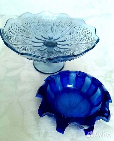 Из СССР синее и голубое стекло. Ваза и Пепельница