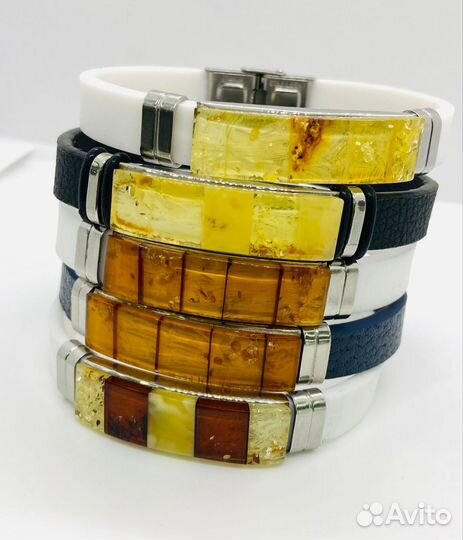 Кожаный браслет с янтарем