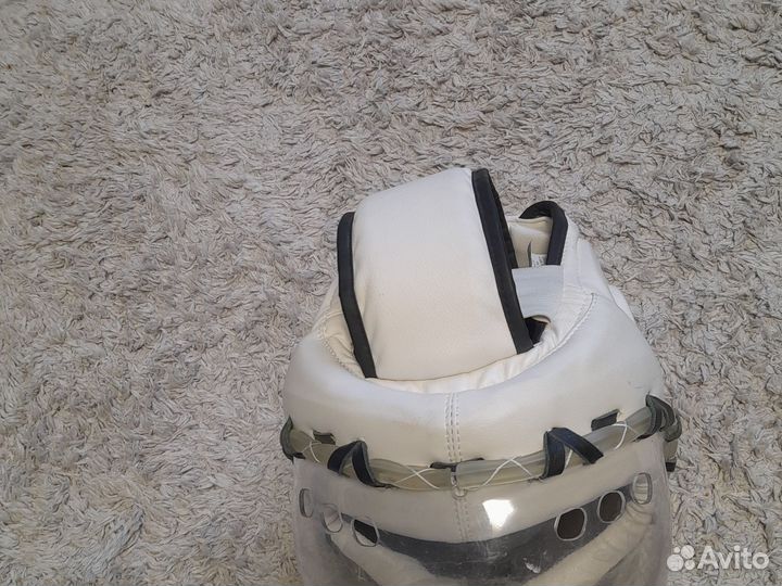 Шлем для единоборств