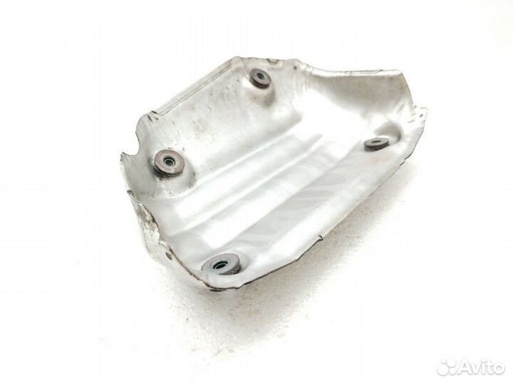 Тепловой экран Nissan Fuga Y50 3.5 2005