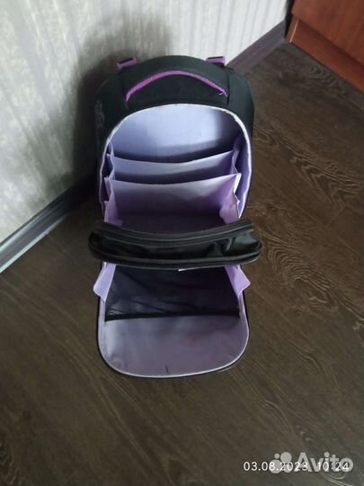 Рюкзак школьный Hummingbird