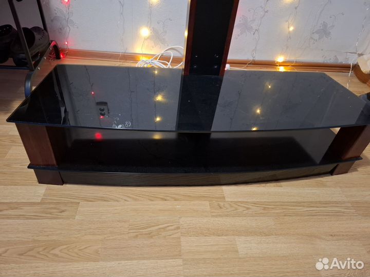 Подставка под телевизор стеклянная