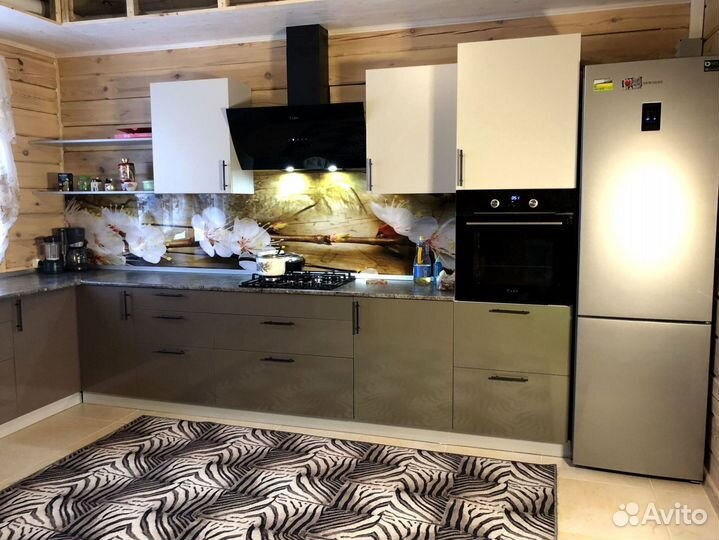 Кухонный гарнитур угловой современный