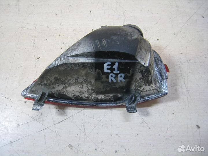 Отражатель бампера заднего левый Renault Laguna 3