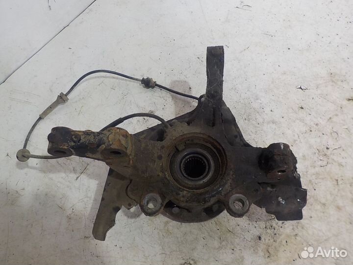 Кулак поворотный передний правый Fiat Linea