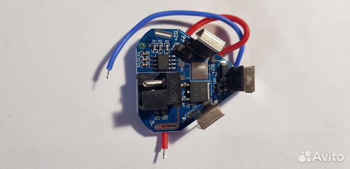 Плата зарядки 2,3,4- х li-ion аккумуляторов 18650