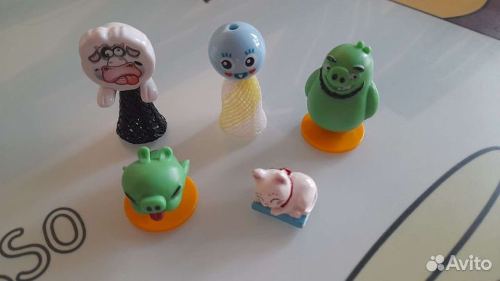 Игрушки из киндера 108 штук