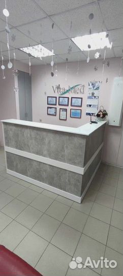 Под заказ Стойка ресепшн Крафт