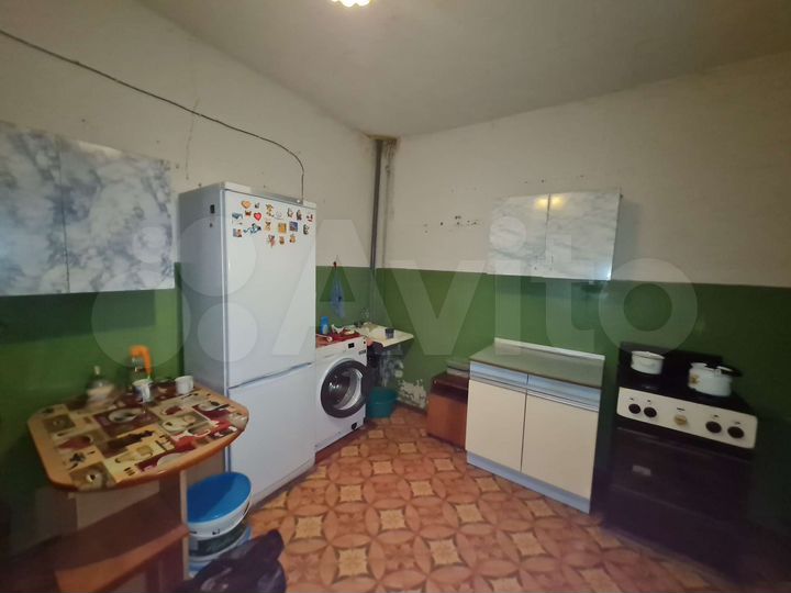 Комната 20 м² в 2-к., 1/2 эт.