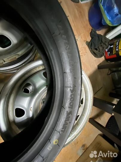 Новая передняя покрышка Dunlop 120/80 R14