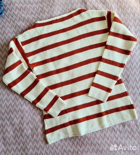 Свитер женский в полоску