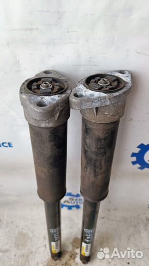 Mercedes W205 14- Амортизатор задний левый правый