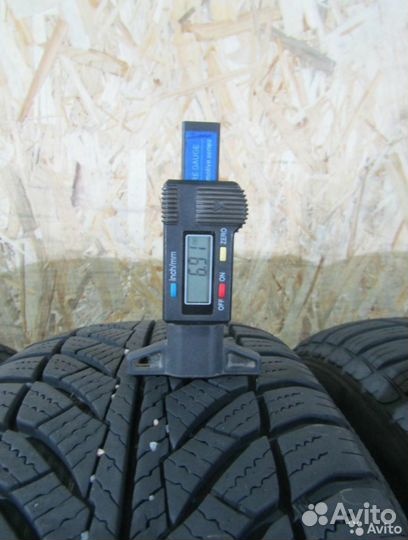 Goodyear UltraGrip 8 205/60 R16