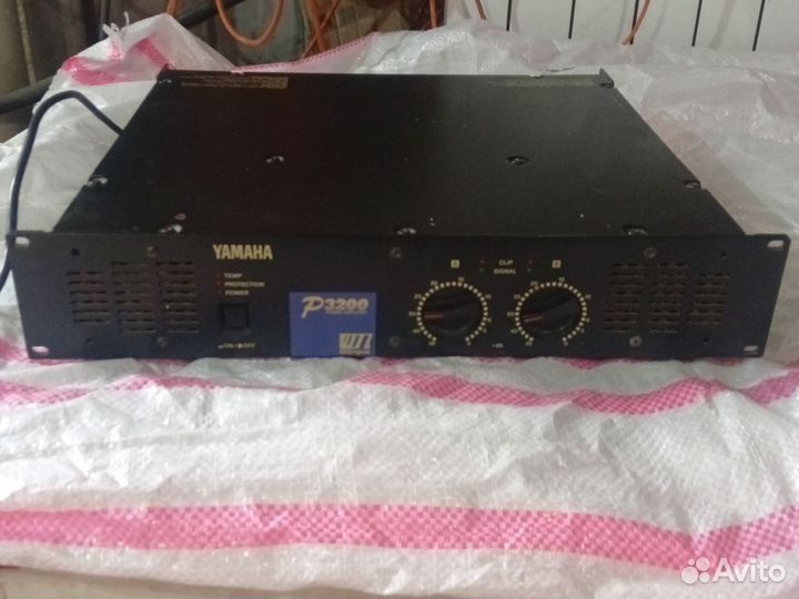 Усилитель Ямаха P3200