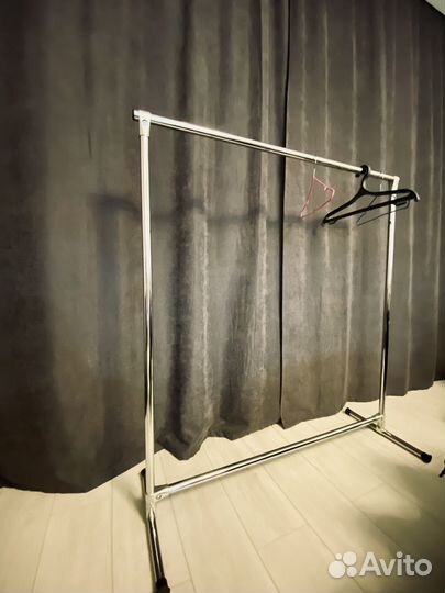 Вешалка напольная