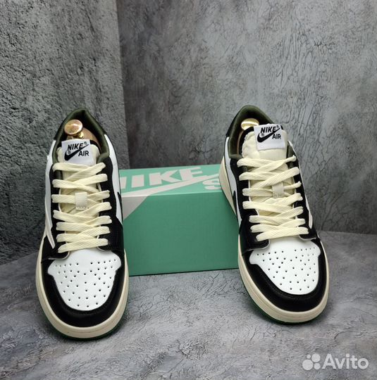 Кроссовки мужские nike dunk low