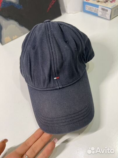 Tommy hilfiger кепка