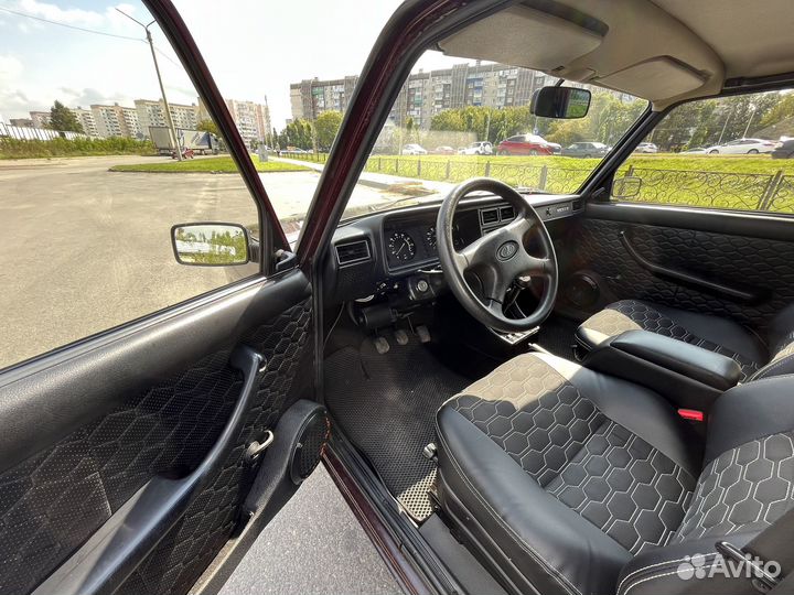 Перетяжка сидений автомобиля