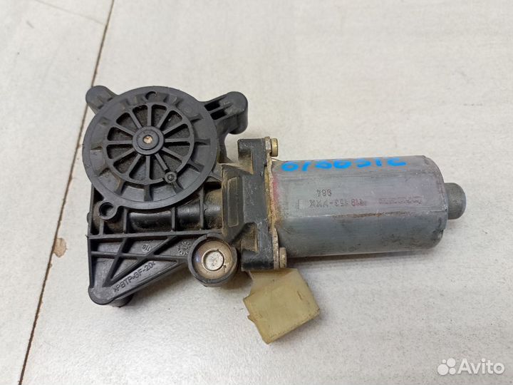 Моторчик переднего правого стеклоподъемника