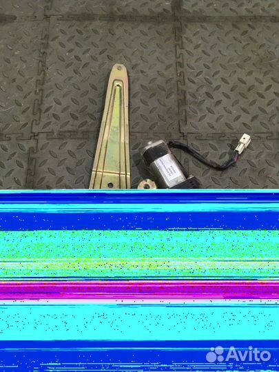 Стеклоподъемник электрический задний правый