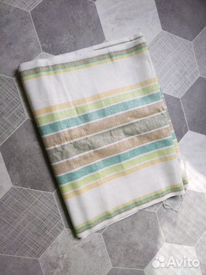 Отрез льняной ткани