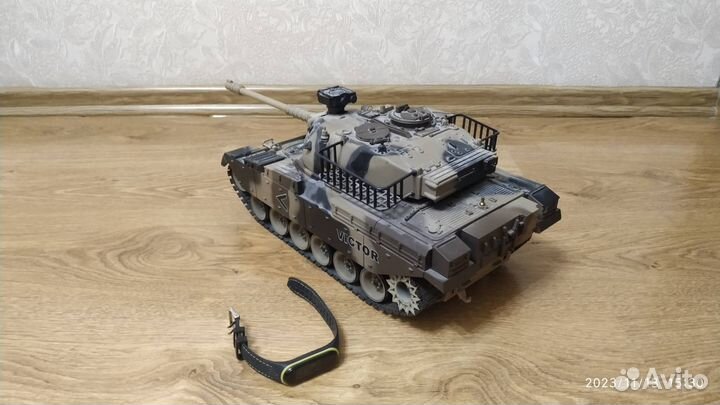 Танк, ранее радиоуправляемый