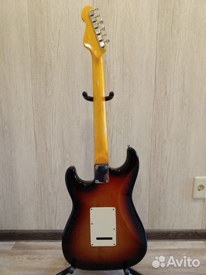 Электрогитара 