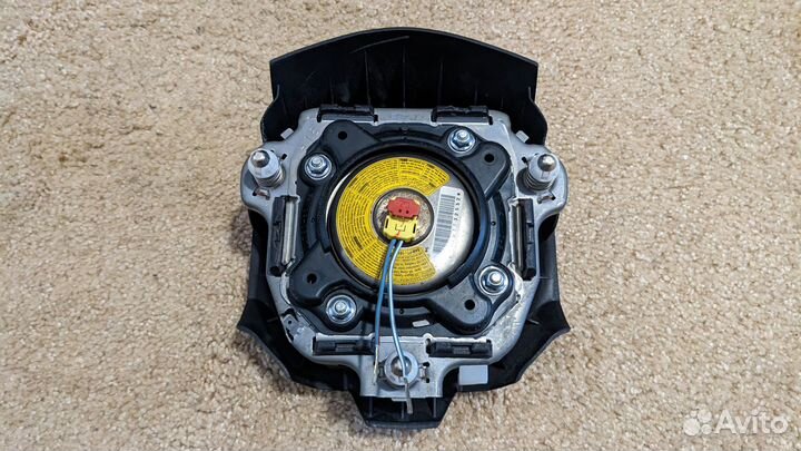 Подушка безопасности водителя Subaru