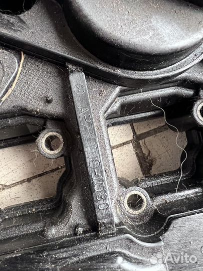 Клапанная крышка Mercedes Clc W203 M271