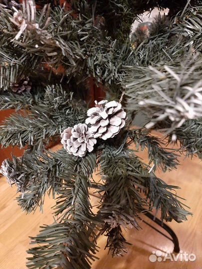 Елка искусственная