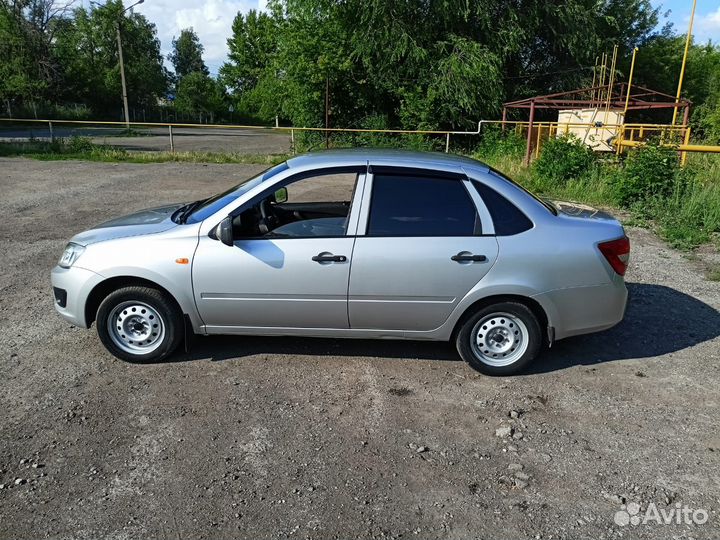 LADA Granta 1.6 МТ, 2013, 125 450 км