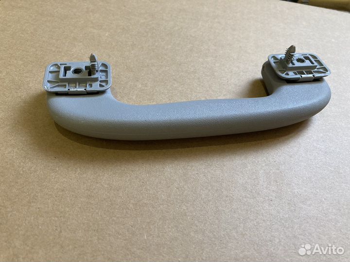 Ручка в потолок без крюч. Опель Астра Зафира