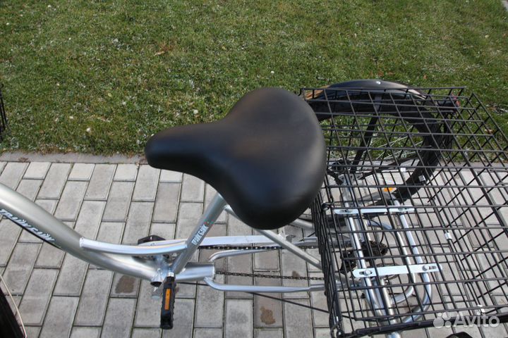 Мощный трехколесный велосипед для взрослых с колес