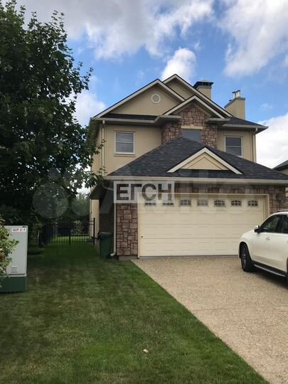 Коттедж 234,5 м² на участке 8 сот.