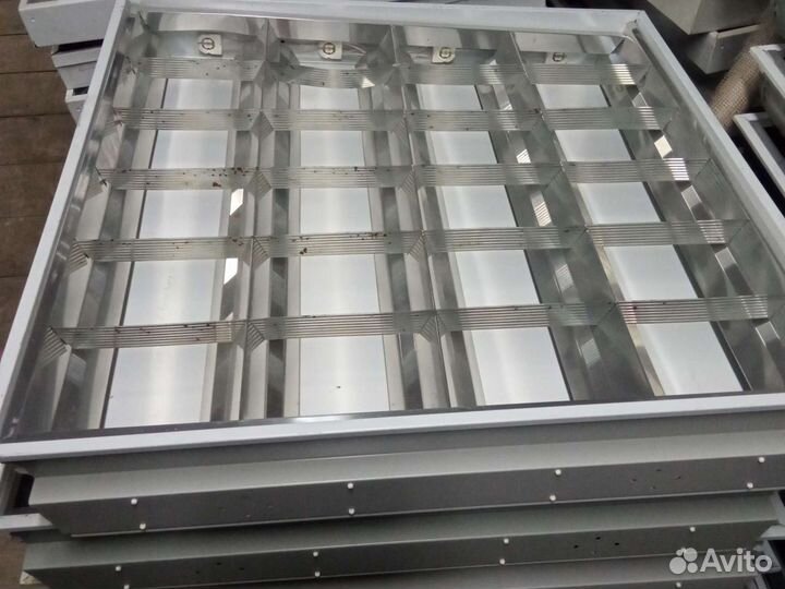 Светильник потолочный