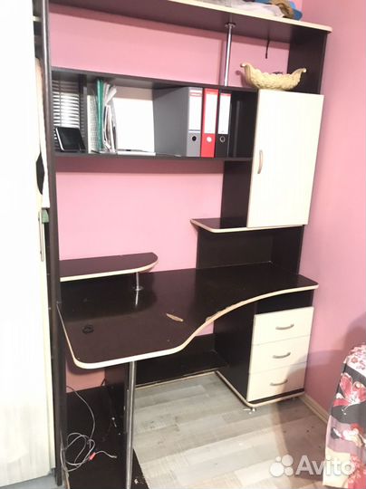 Компьютерный стол