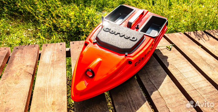 Прикормочный кораблик CorveD fire FOX