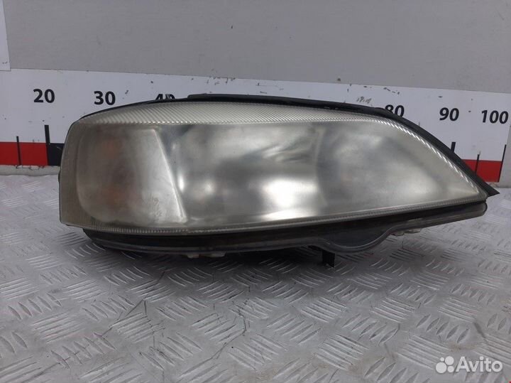Фара передняя для Opel Astra G 93175369