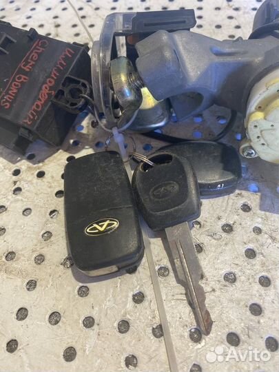 Замок зажигания Chery Bonus