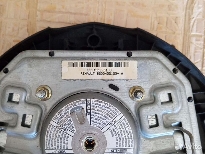 Подушка безопасности на renault symbol , clio