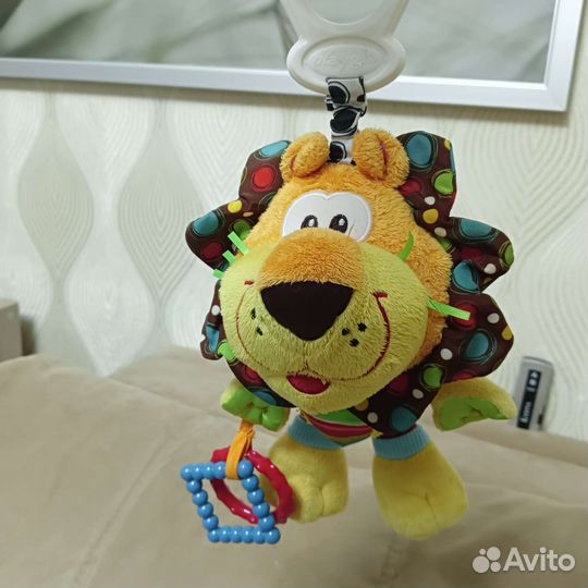 Развивающие игрушки для малышей пакетом