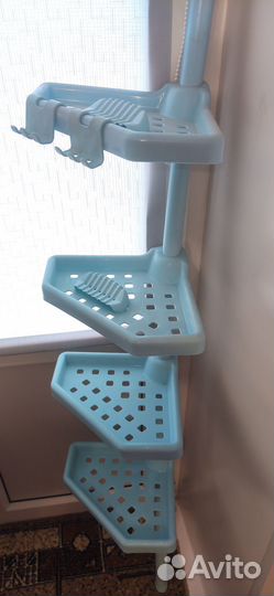 Полочки в ванную комнату