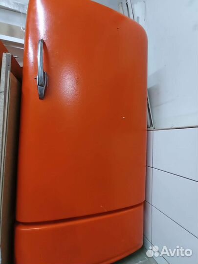 Холодильник советский 1965 года образца