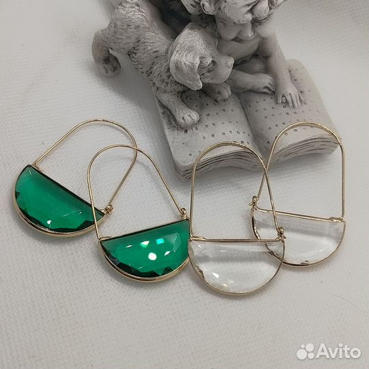 Серьги стильные