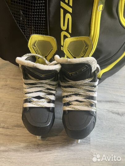 Коньки CCM as3 yth 9 размер